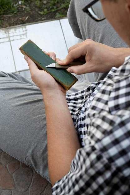 Монтаж несущих панелей и фиксация элементов